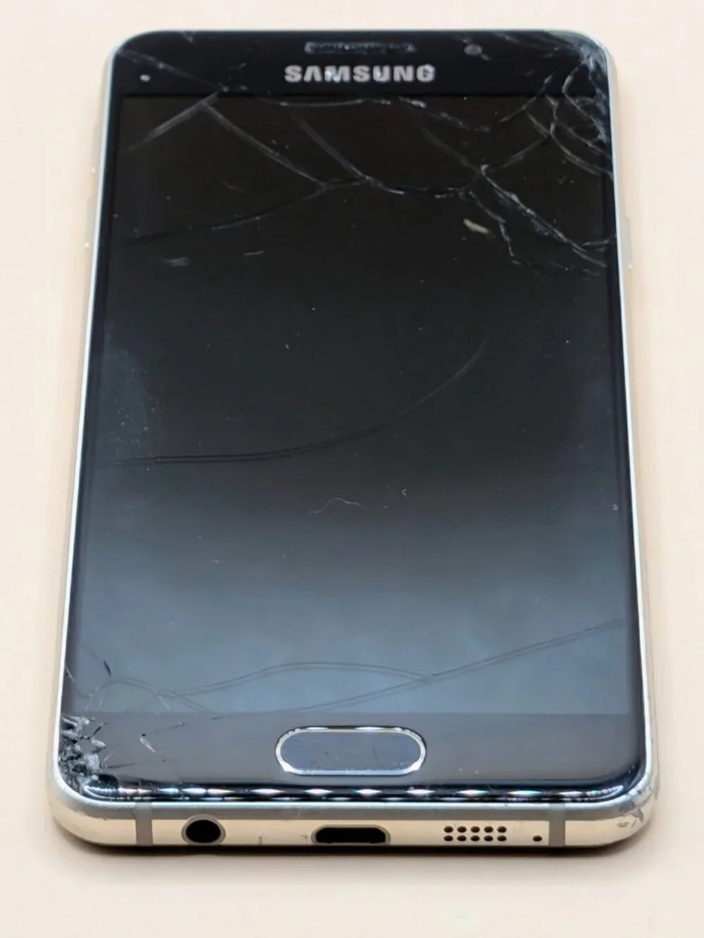 Samsung Galaxy A3 16GB***